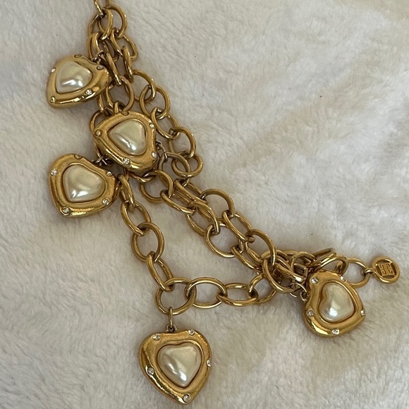 Vintage Givenchy Gold chain 3 strand Heart Bracelet Pearl Accents - Picture 4 of 4